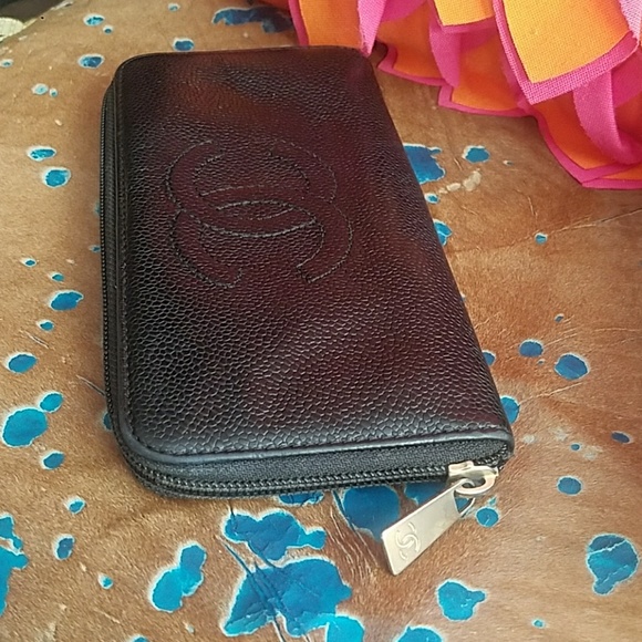 Authentic Chanel wallet - Picture 8 of 8